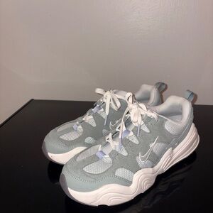 Nike Tech Hera-Light Gray and White Athletic Shoes (Like New)